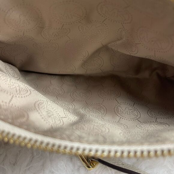 MICHAEL KORS Fulton Pebbled Leather Beige Crossbody Organizer Bag - Picture 12 of 15